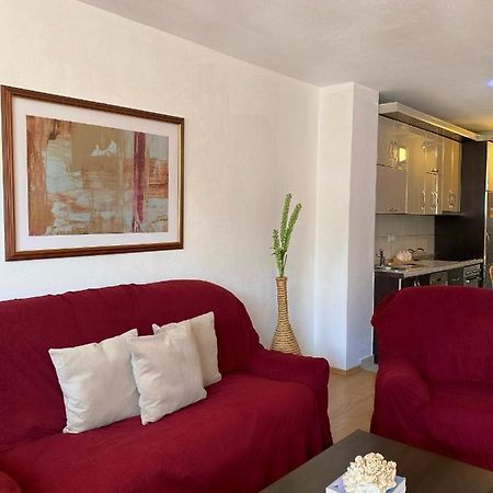 Zogu Apartments - City Center Priştine Dış mekan fotoğraf