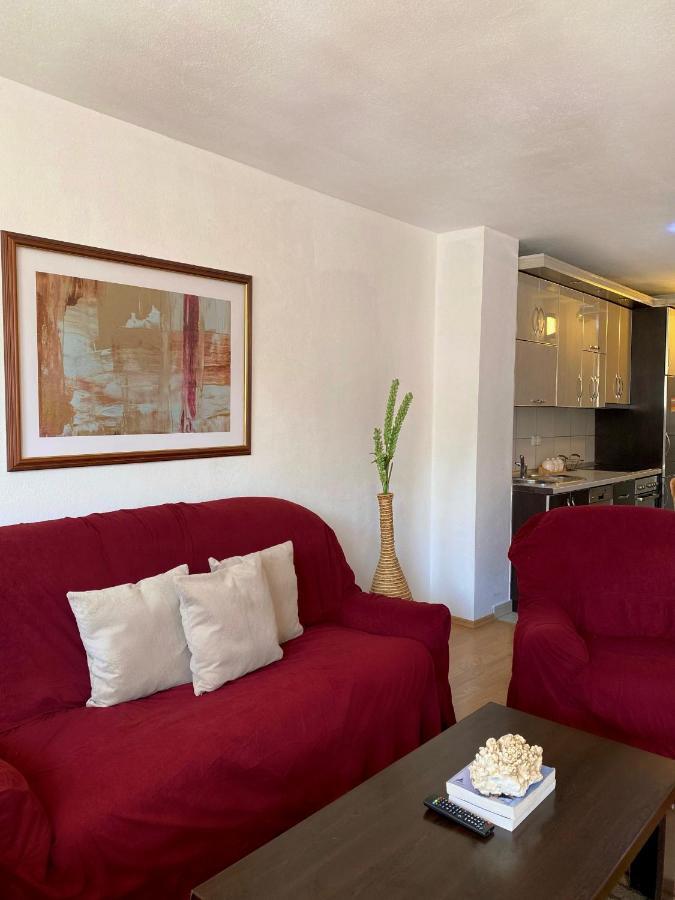 Zogu Apartments - City Center Priştine Dış mekan fotoğraf