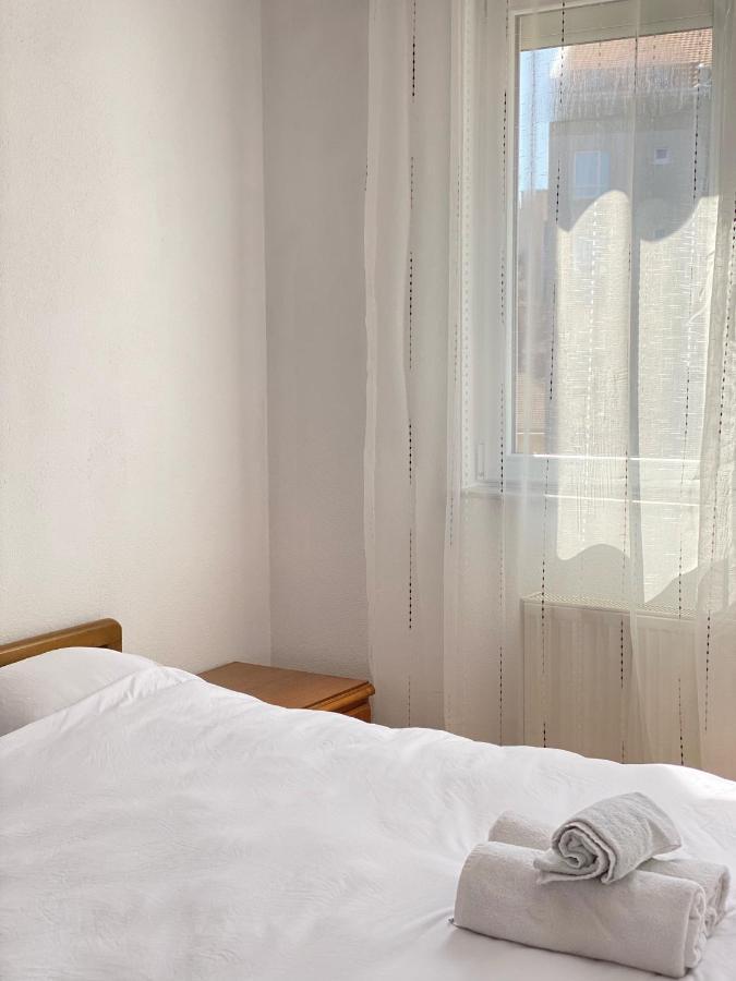 Zogu Apartments - City Center Priştine Dış mekan fotoğraf